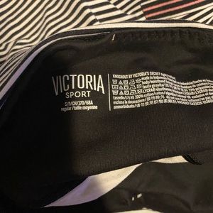 Victoria Secret navy blue, white, & pink leggings size small.